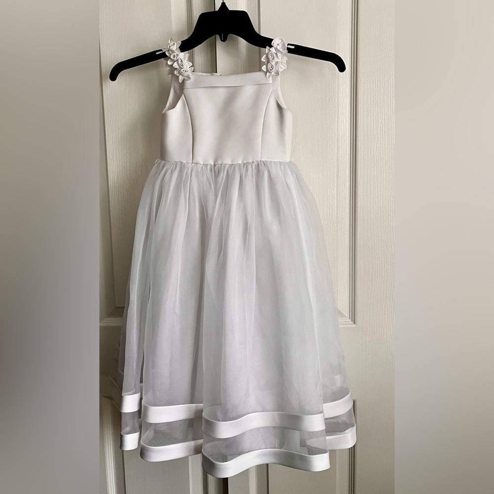 DAVIDS BRIDAL FLOWER GIRL  DRESS, WHITE, size 3
